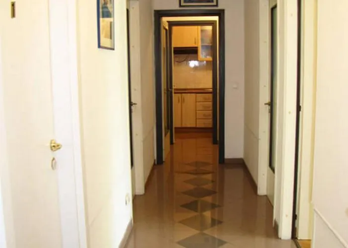 Kvaternikova - Pool, Grill, 4 Bedrooms, 3 Bathrooms