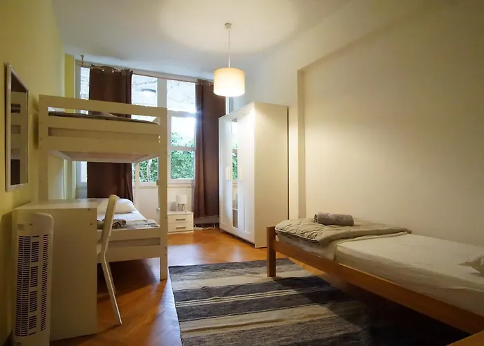 Kvaternikova - Pool, Grill, 4 Bedrooms, 3 Bathrooms