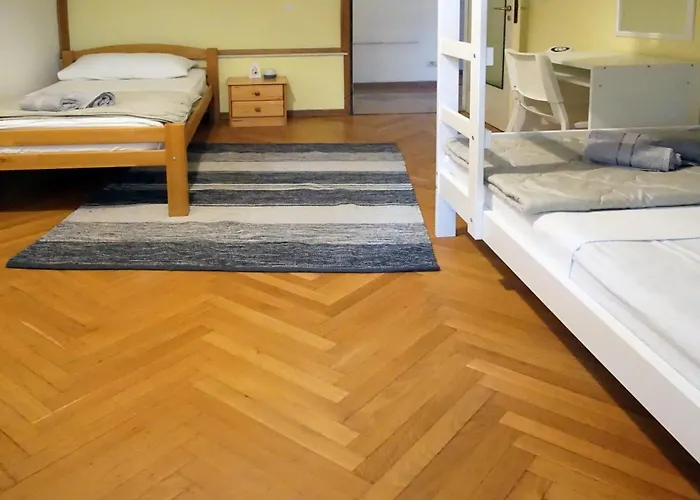 아파트 Kvaternikova - Pool, Grill, 4 Bedrooms, 3 Bathrooms 스플리트