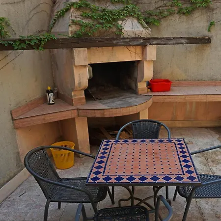 Kvaternikova - Pool, Grill, 4 Bedrooms, 3 Bathrooms