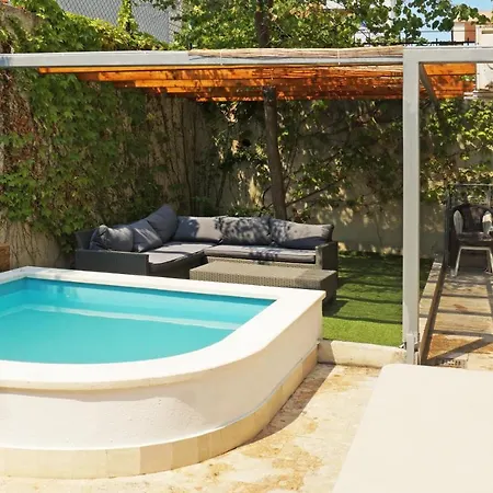 Lejlighed Kvaternikova - Pool, Grill, 4 Bedrooms, 3 Bathrooms Split