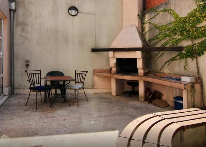 Apartment Kvaternikova - Pool, Grill, 4 Bedrooms, 3 Bathrooms *