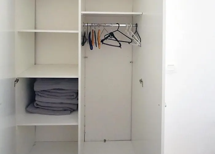 Kvaternikova - Pool, Grill, 4 Bedrooms, 3 Bathrooms Apartment